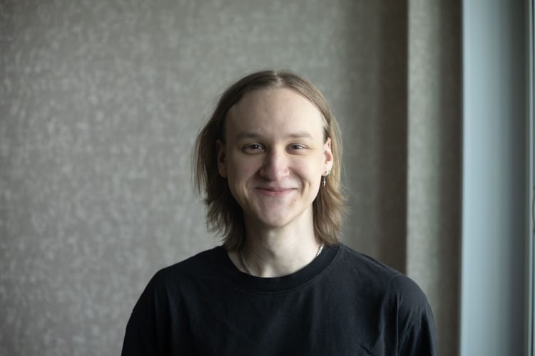 У Никиты идиопатическая лёгочная гипертензия. Давайте поможем Никите с арендой квартиры рядом с клиникой, чтобы не пропустить вызов на операцию 