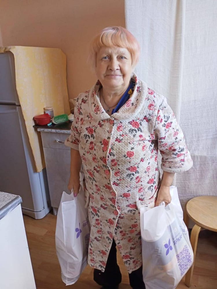 Поддержите Людмилу Дмитриевну. Лекарства обходятся примерно в 5 000 рублей в месяц.