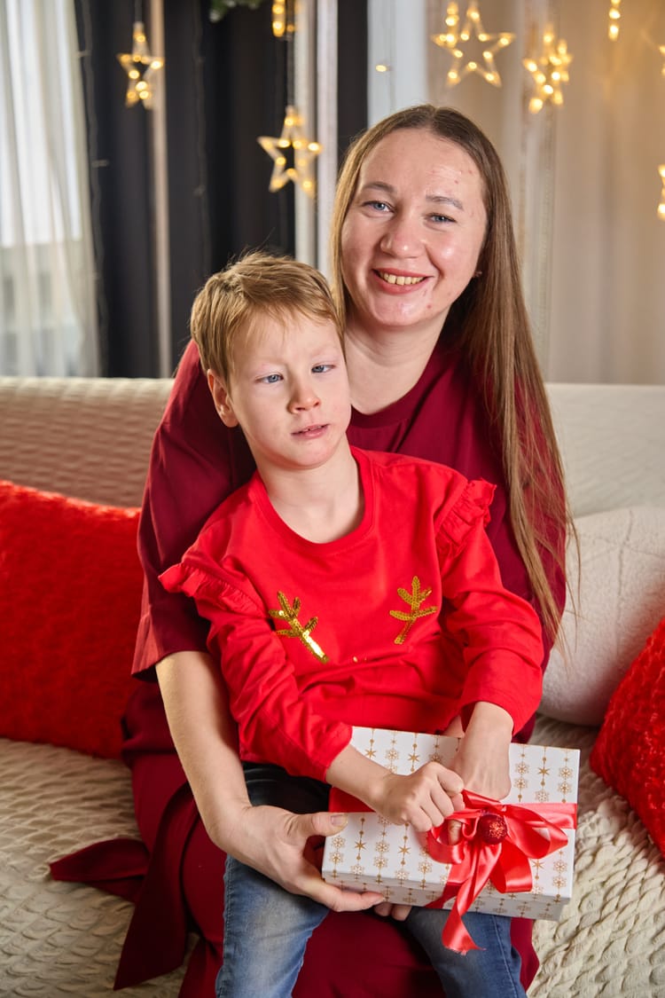 Сейчас Даша готова развивать своих успехи в реабилитации, но нужна помощь с совсем базовыми вещами