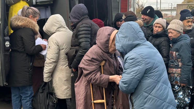 Светлана, скованная инвалидностью, находит поддержку благодаря «Автобусу Жизни»