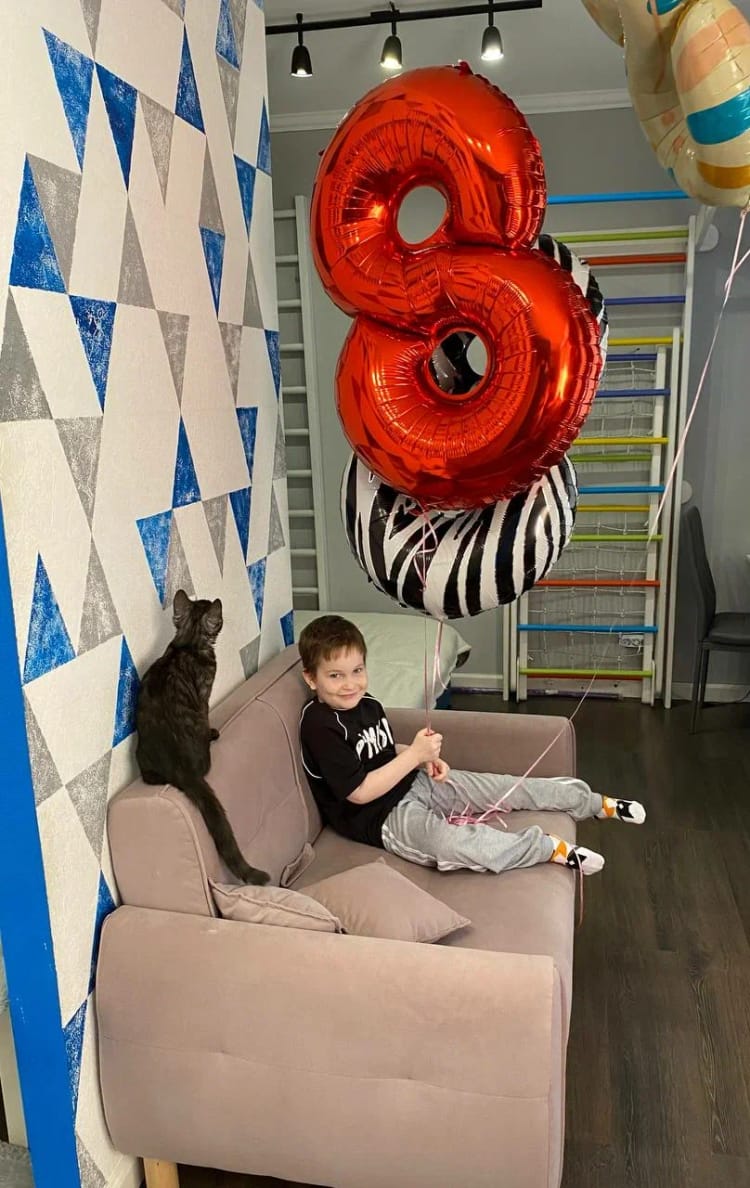 Серёжа — любопытный мальчик, которому нужна поддержка в лечении опухоли мозга